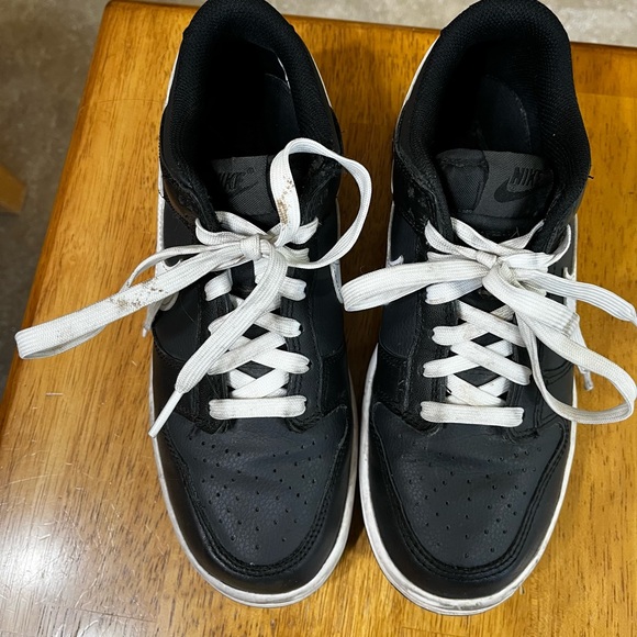 Nike Women’s Low-Top Reverse Panda Dunk Sneaker in Black/White - Picture 11 of 13